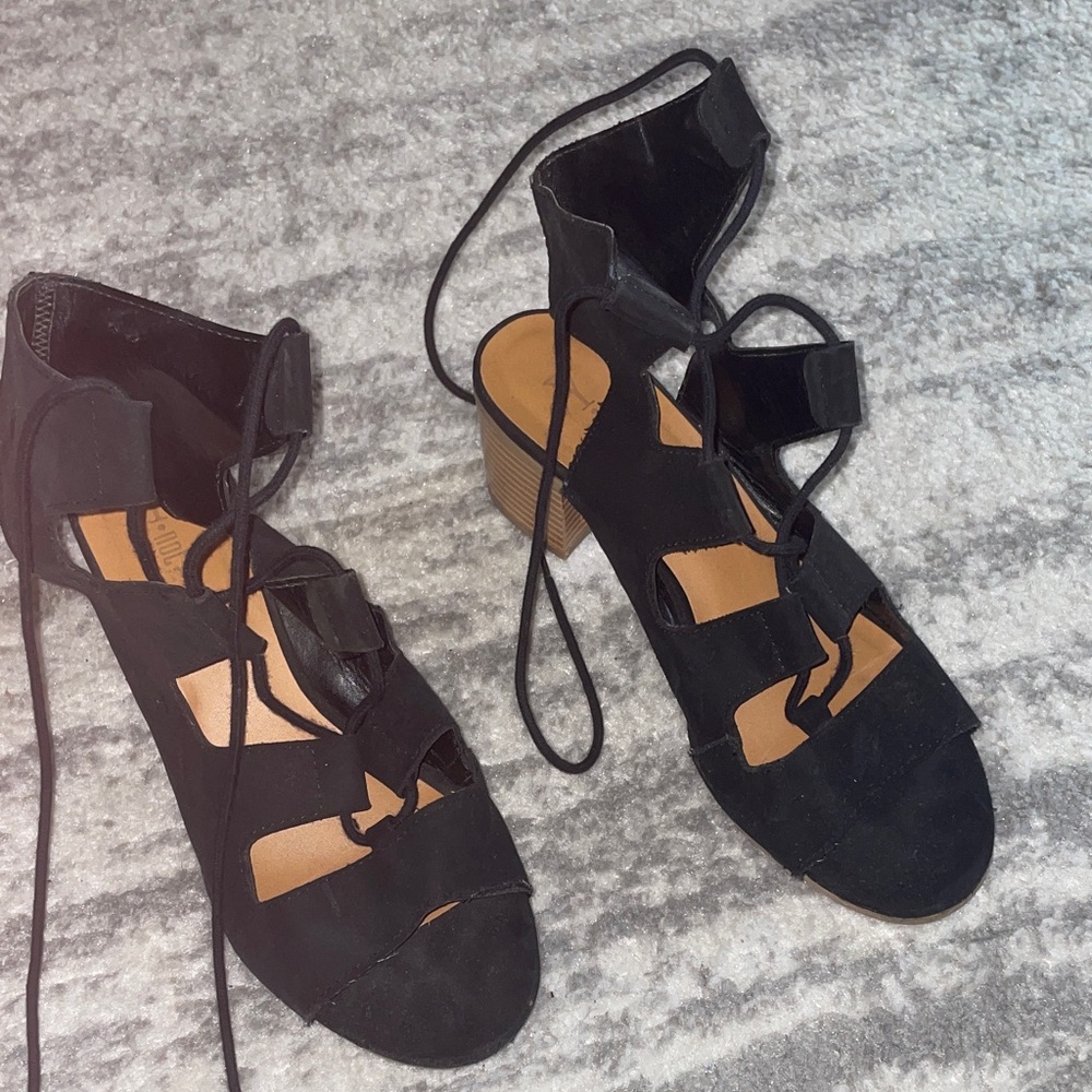 Black Strappy Women's Sandals